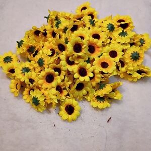 Lot Of 140 Mini Artificial Sunflower Heads